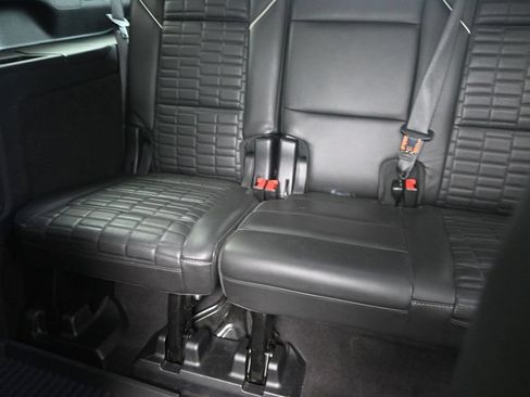 Used 2023 Cadillac Escalade ESV Sport Platinum RWD image 17