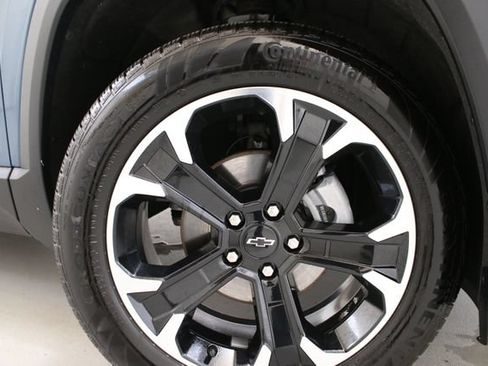 Certified 2025 Chevrolet Equinox LT AWD/4WD image 30