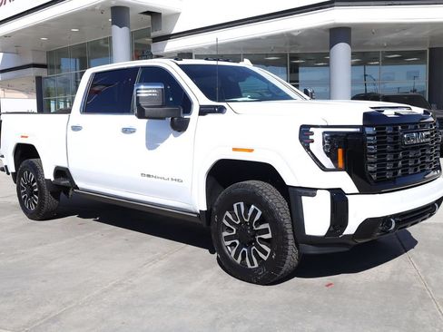 New 2026 GMC Sierra 3500 Denali Ultimate AWD/4WD image 8
