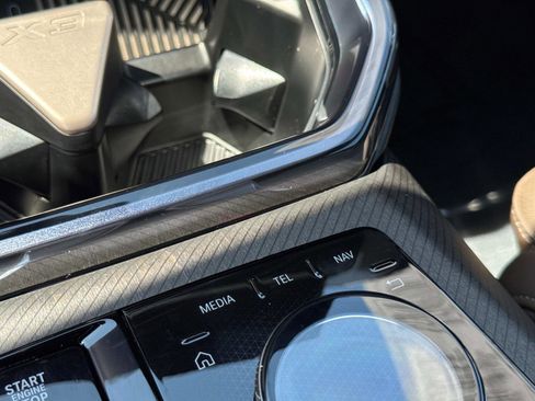 Used 2025 BMW X3 xDrive30i w/ M Sport Package image 28