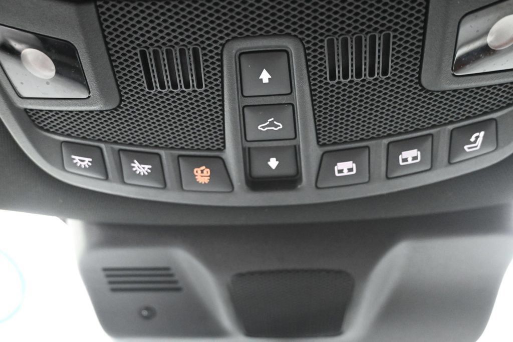 Used 2023 Lincoln Navigator L Reserve AWD/4WD image 21