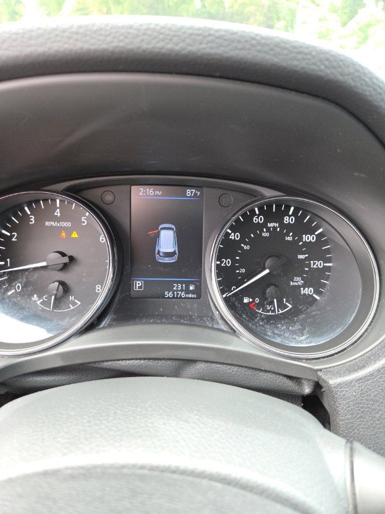 Used 2018 Nissan Rogue SL FWD image 8
