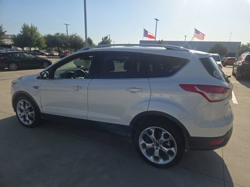 Used 2015 Ford Escape Titanium w/ Equipment Group 301A FWD image 5