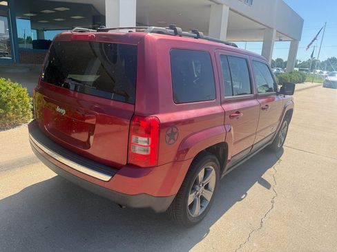 Used 2014 Jeep Patriot Latitude w/ Freedom Edition Package FWD image 6