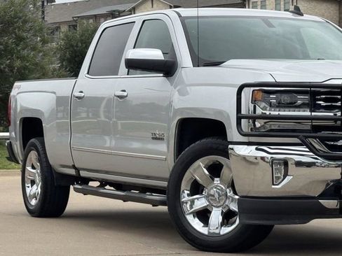 Used 2018 Chevrolet Silverado 1500 LTZ w/ Texas Edition AWD/4WD image 3