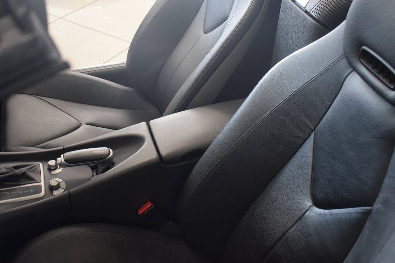 Used 2009 Mercedes-Benz SLK 300 image 35