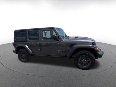 Used 2025 Jeep Wrangler Unlimited Sport AWD/4WD image 2