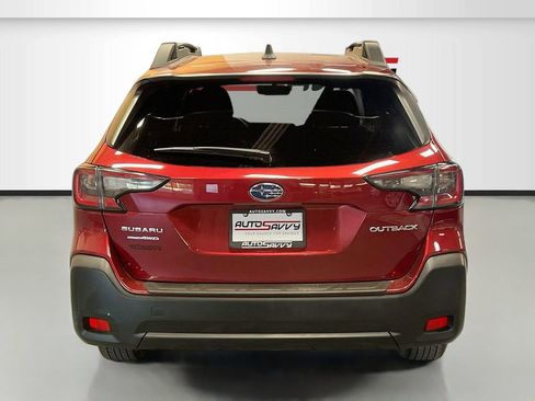 Used 2024 Subaru Outback Premium AWD/4WD image 6