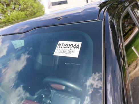 Used 2022 Ford F150 Lariat w/ Equipment Group 502A High image 17