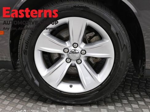 Used 2023 Dodge Challenger SXT image 31