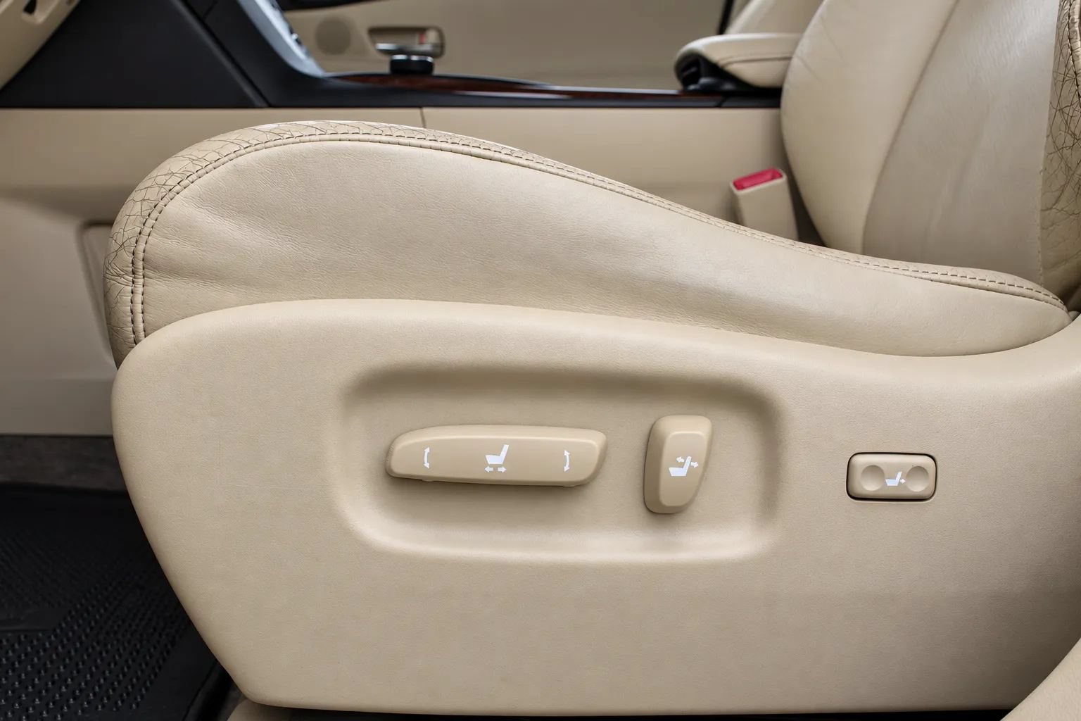 Used 2013 Lexus RX 350 AWD w/ Premium Pkg image 19