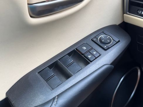 Used 2015 Lexus NX 200t FWD image 19