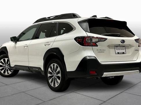 Used 2025 Subaru Outback Limited image 10