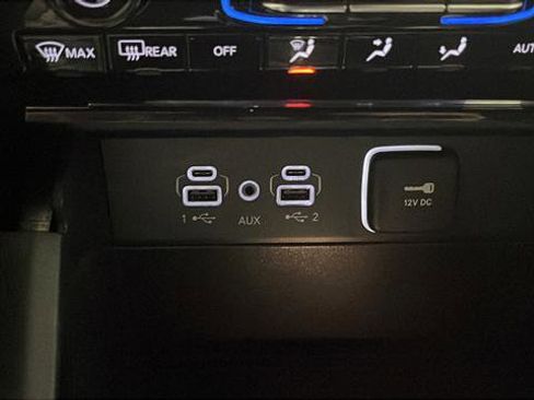 Used 2024 Jeep Grand Cherokee Overland image 13