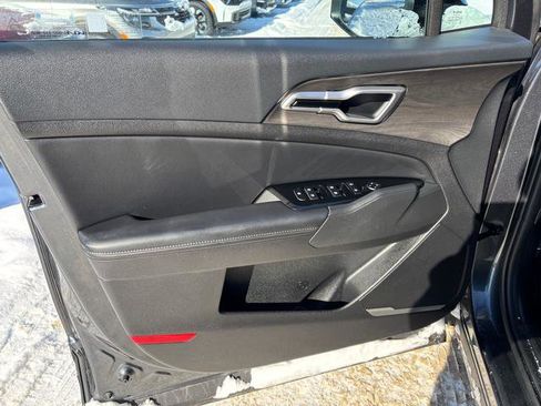 Used 2023 Kia Sportage X-Line image 11