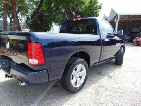 Used 2014 RAM 1500 Express RWD image 5