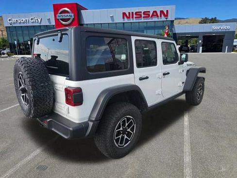 Used 2024 Jeep Wrangler Unlimited Rubicon AWD/4WD image 8
