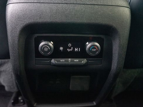 Used 2024 GMC Acadia Elevation image 27