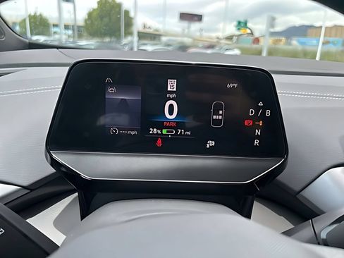 New 2026 Volkswagen ID.4 Pro AWD/4WD image 21