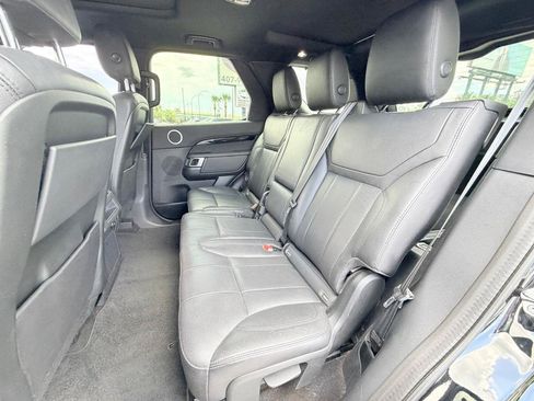 Used 2020 Land Rover Discovery SE AWD/4WD image 14