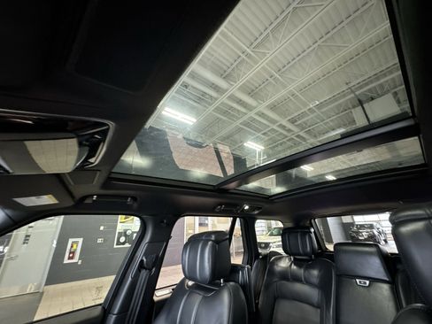 Used 2019 Land Rover Range Rover Autobiography AWD/4WD image 23