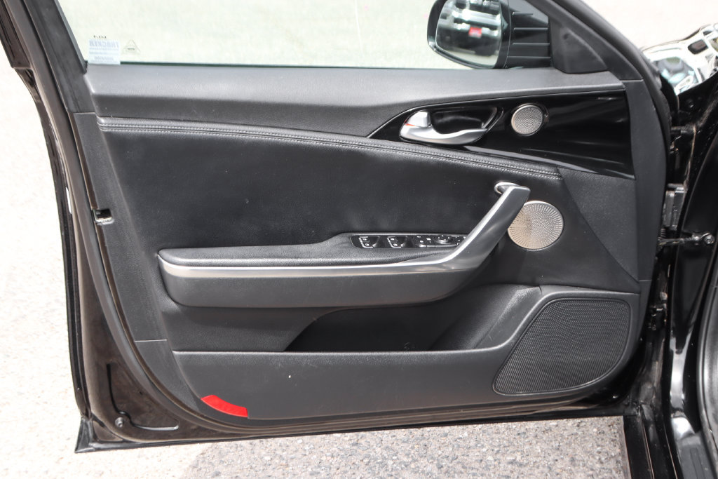 Used 2023 Kia Stinger GT-Line w/ Sun & Sound Package RWD image 15