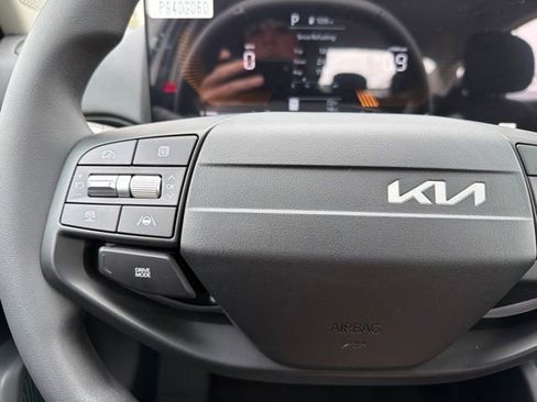 New 2026 Kia K4 FWD image 22