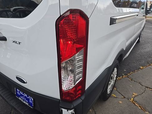 Used 2022 Ford Transit 350 XLT image 35