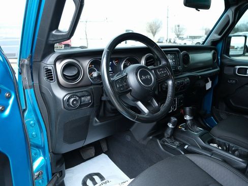 Used 2020 Jeep Wrangler Unlimited Sport S image 3