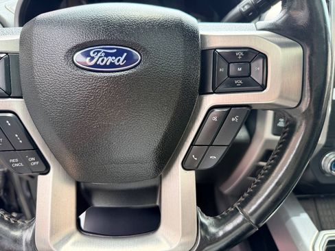 Used 2020 Ford F250 Platinum w/ FX4 Off-Road Package AWD/4WD image 24