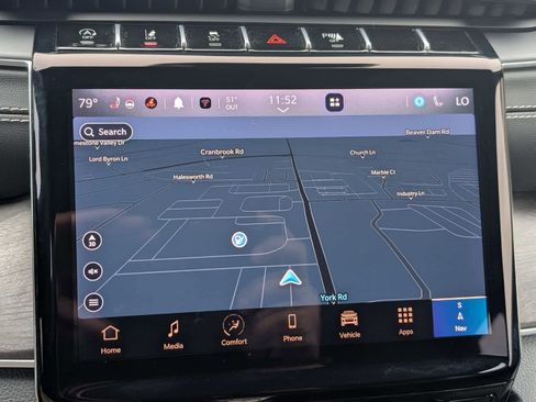 Used 2024 Jeep Grand Cherokee Limited image 29