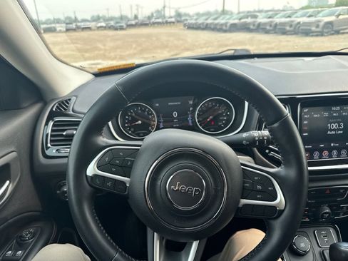 Used 2020 Jeep Compass Limited AWD/4WD image 20