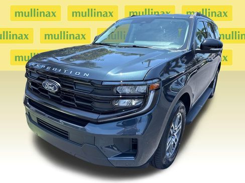 New 2026 Ford Expedition Active RWD image 18