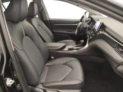 Used 2023 Toyota Camry SE image 21