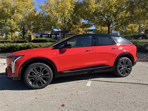 New 2026 Cadillac Optiq Sport 2 image 2