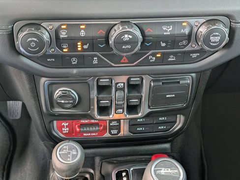 New 2026 Jeep Gladiator Rubicon AWD/4WD image 19