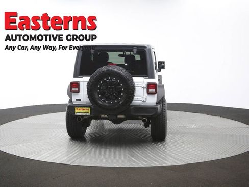 Used 2020 Jeep Wrangler Sport AWD/4WD image 34