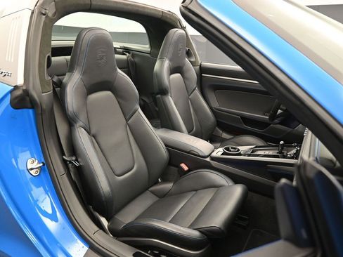 Used 2022 Porsche 911 Targa 4S image 12