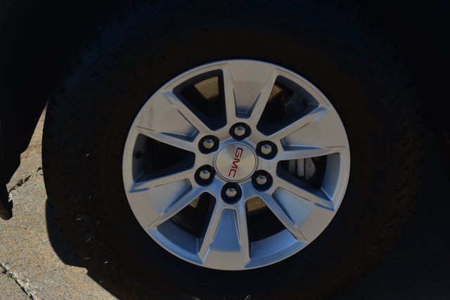 Used 2026 GMC Sierra 1500 Pro w/ Pro Value Package AWD/4WD image 11