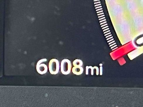 Certified 2025 Toyota Tacoma SR5 image 28