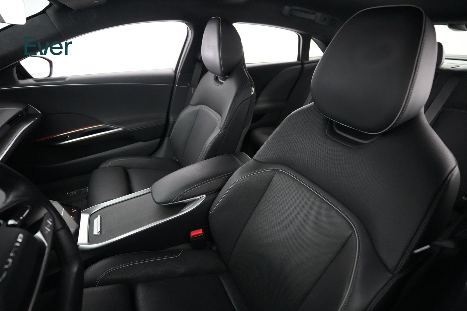 Used 2023 Lucid Air Touring AWD/4WD image 4