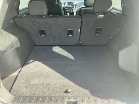 Used 2022 Chevrolet Equinox LT AWD/4WD image 16