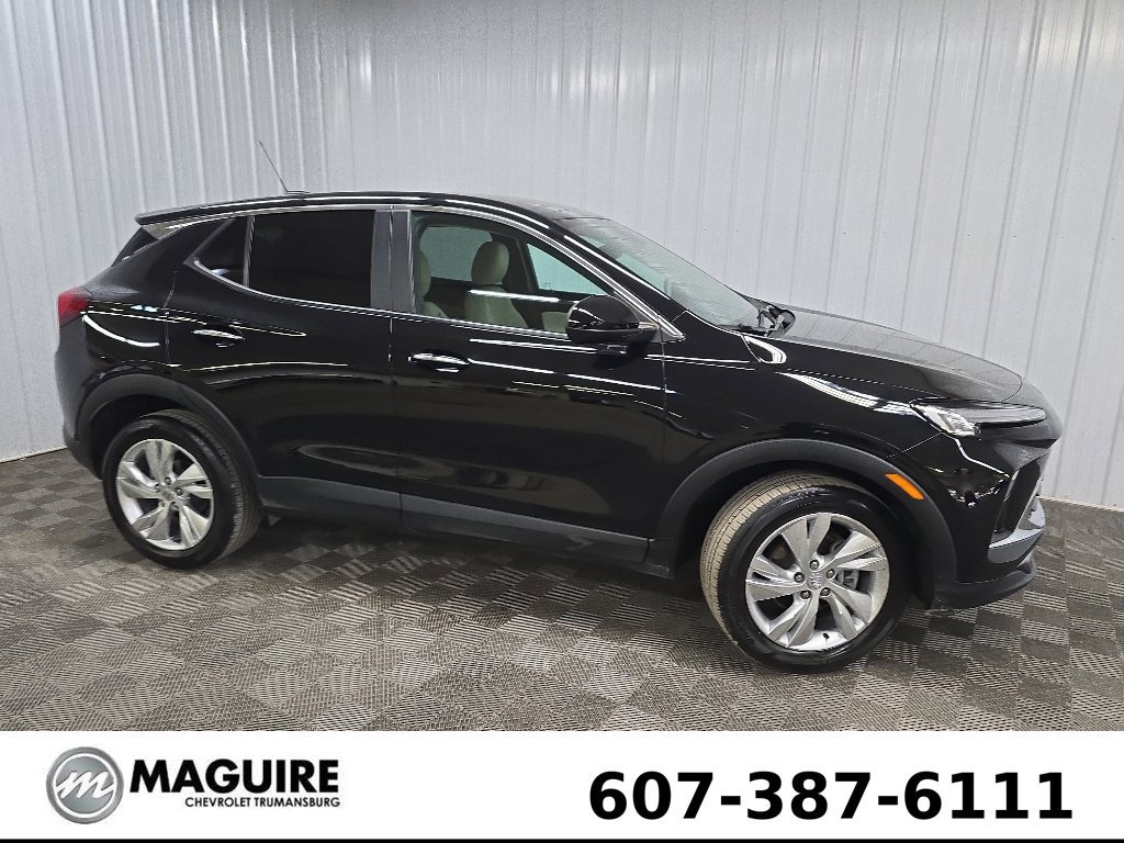 Used 2024 Buick Encore GX Preferred AWD/4WD image 1