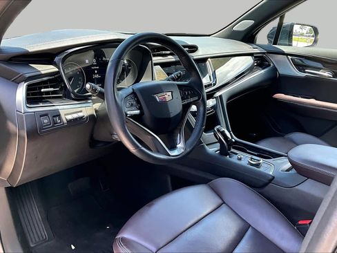 Used 2021 Cadillac XT6 Premium Luxury FWD image 18