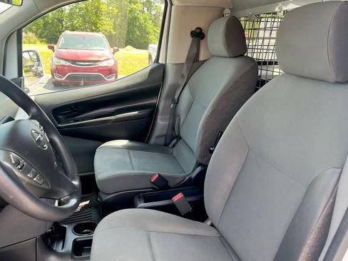 Used 2021 Nissan NV200 SV w/ Sliding Door Glass Package FWD image 4
