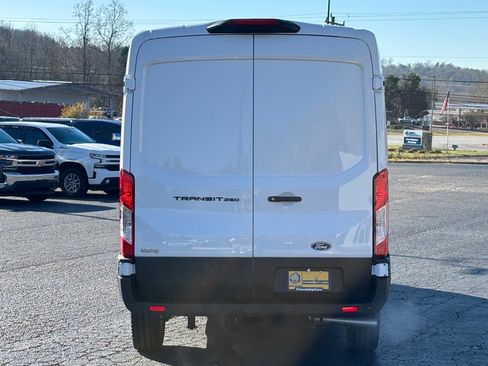New 2026 Ford Transit 250 148 Medium Roof RWD image 20