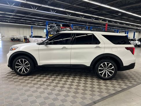 Used 2020 Ford Explorer ST w/ Premium Technology Package AWD/4WD image 4