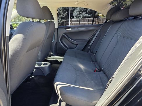 Used 2011 Volkswagen Jetta S FWD image 17