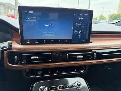 Used 2023 Lincoln Nautilus Reserve AWD/4WD image 21