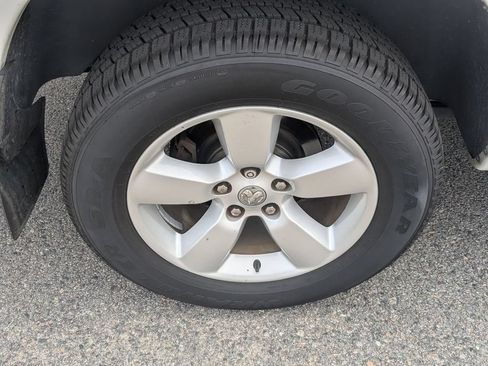 Used 2013 RAM 1500 Express AWD/4WD image 14